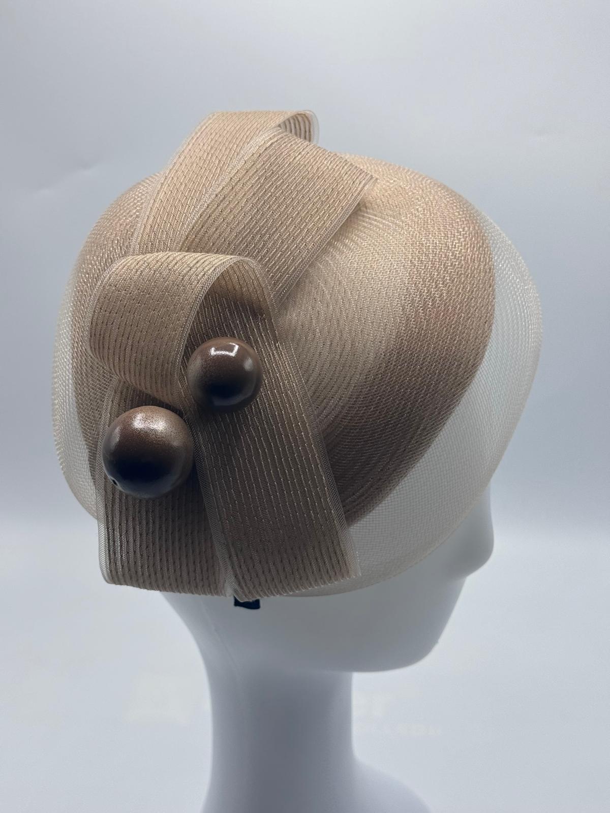Petite Nude Horsehair Fascinator with Double Pearl Trim