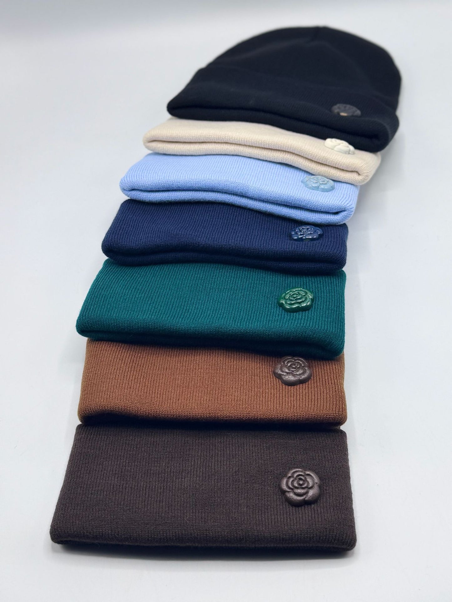 Beanie with large Rose Pin