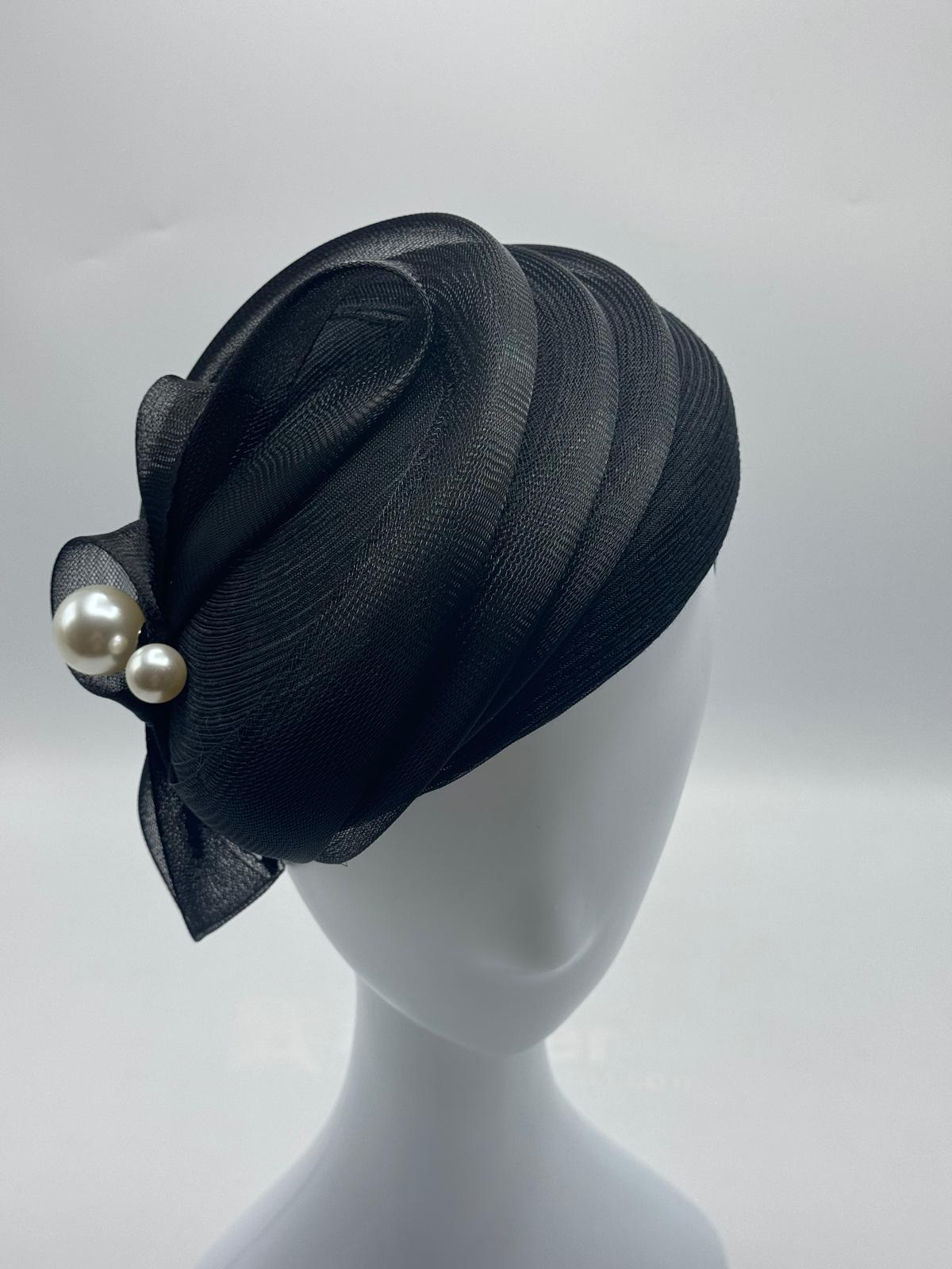 Black Fascinator with Pearl Detail