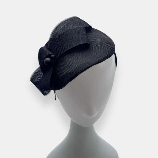 Black Horsehair Fascinator with Ribbon and pin Detail